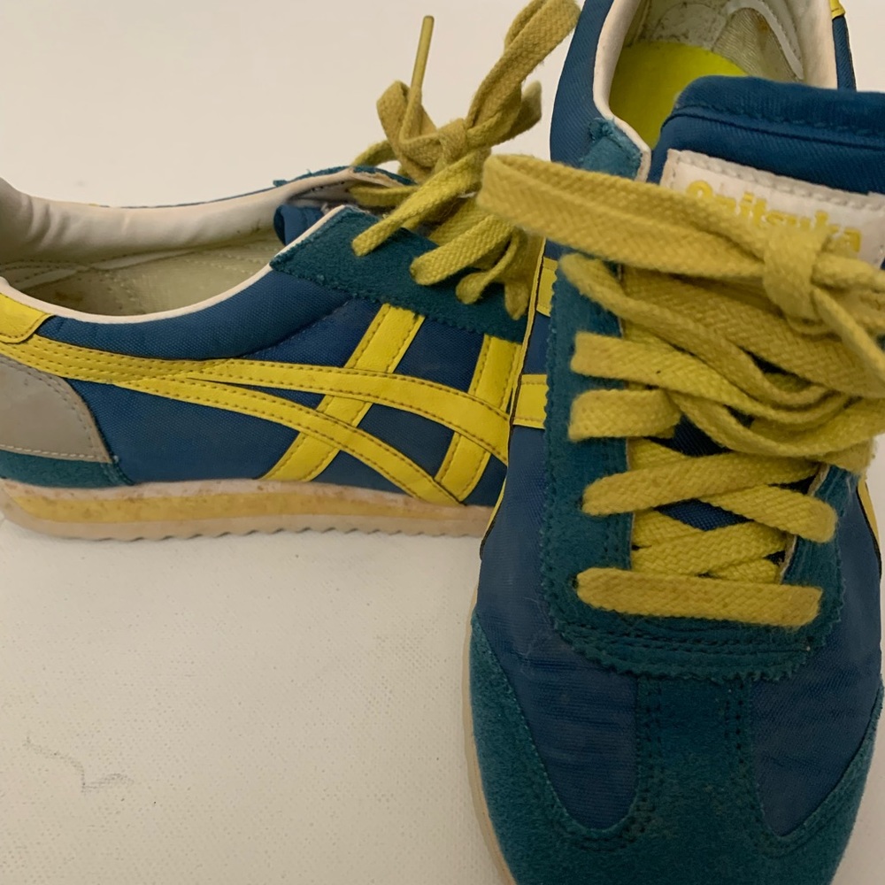 Onitsuka Tiger by ASICS Blue & Yellow Sneakers kids size 2